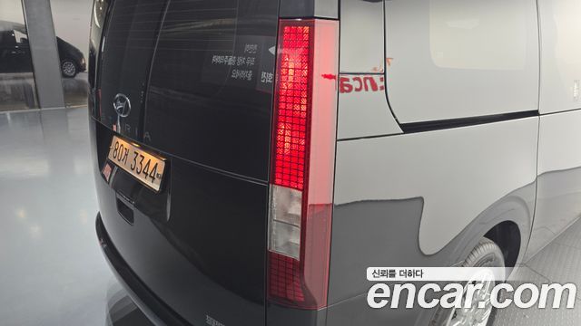 Hyundai Staria 2022 — photo 9