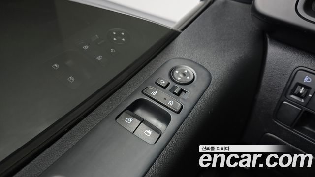 Hyundai Staria 2022 — photo 32