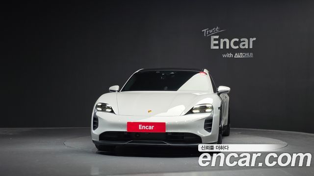 Porsche Taycan 2022 — photo 3