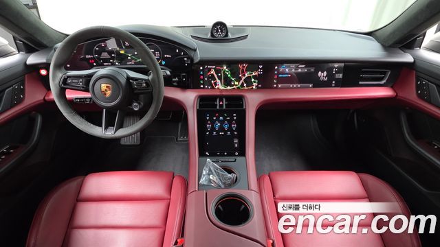 Porsche Taycan 2022 — photo 10