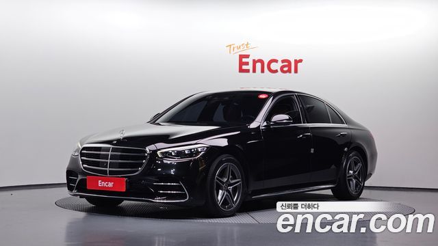 Mercedes-Benz S-Class 2023 — photo 1