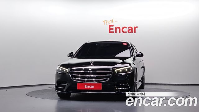 Mercedes-Benz S-Class 2023 — photo 3