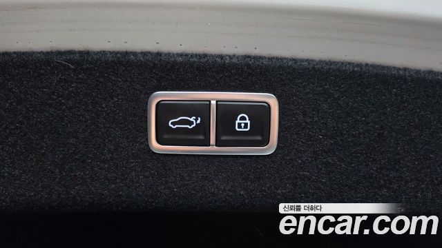 Genesis G80 2022 — photo 23