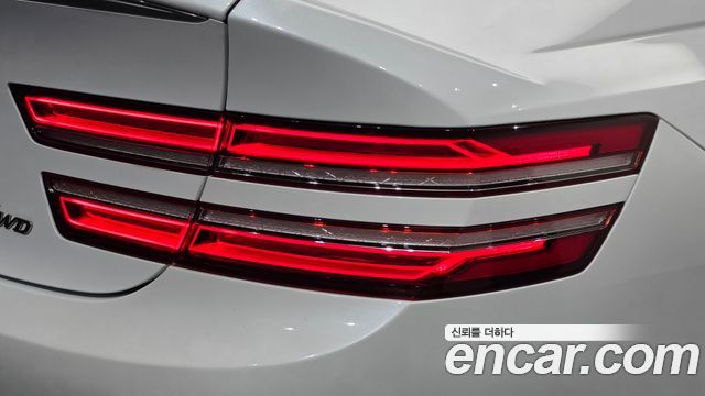 Genesis G80 2022 — photo 9