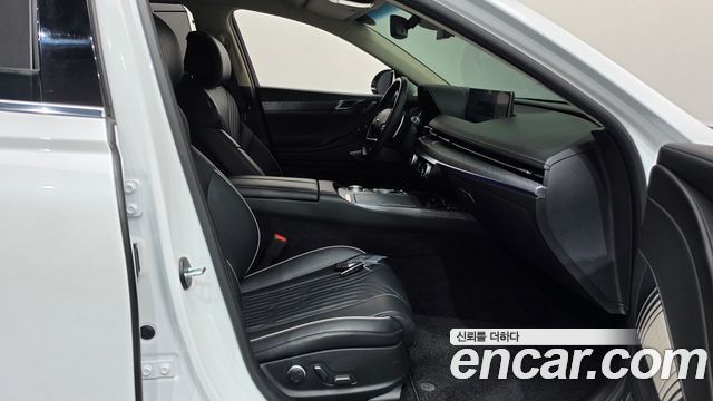 Genesis G80 2022 — photo 16