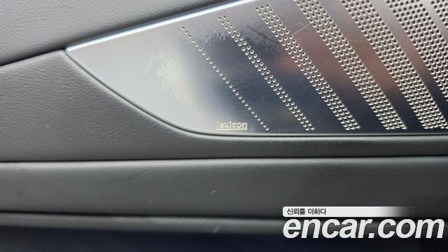 Genesis G80 2022 — photo 35