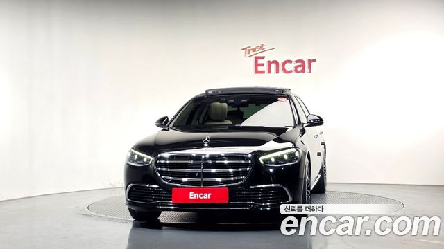 Mercedes-Benz S-Class 2023 — photo 3