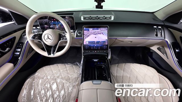 Mercedes-Benz S-Class 2023 — photo 10