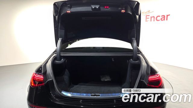Mercedes-Benz S-Class 2023 — photo 25