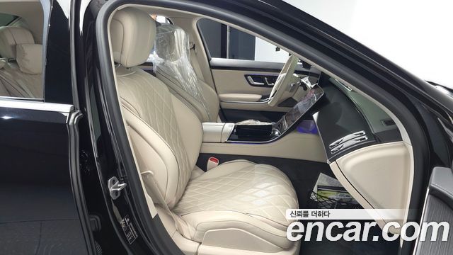 Mercedes-Benz S-Class 2023 — photo 16