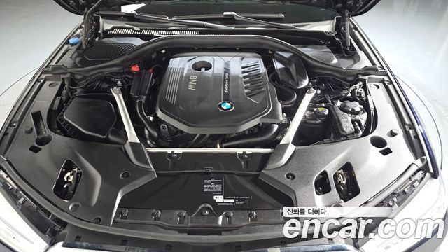 BMW 5-Series 2019 — photo 6