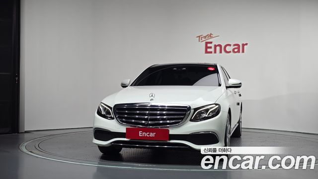 Mercedes-Benz E-Class 2017 — photo 3