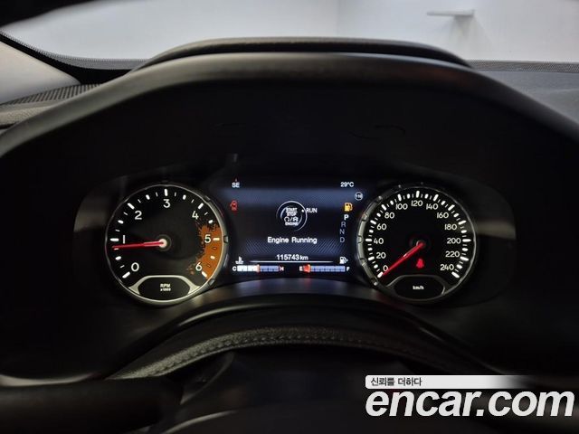 Jeep Renegade 2016 — photo 6