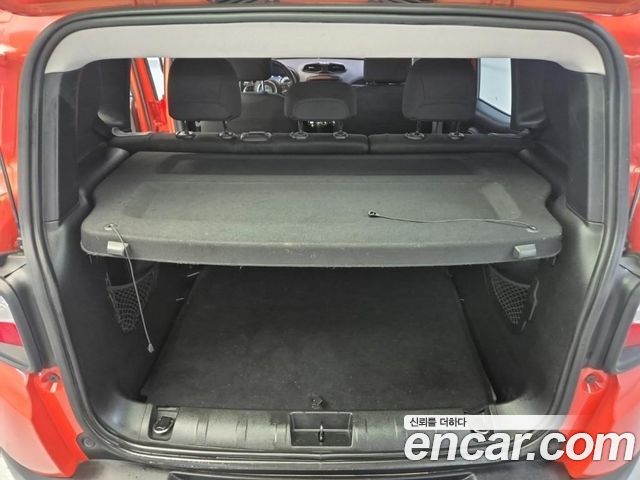 Jeep Renegade 2016 — photo 18