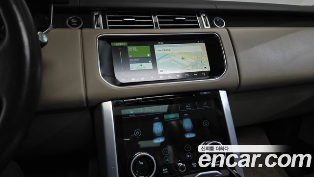 Land Rover Range Rover 2017 — photo 18