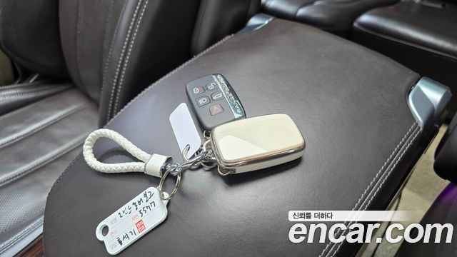 Land Rover Range Rover 2017 — photo 22