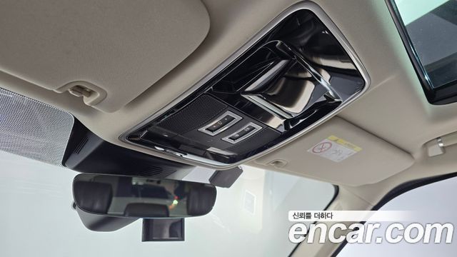Land Rover Range Rover 2017 — photo 27