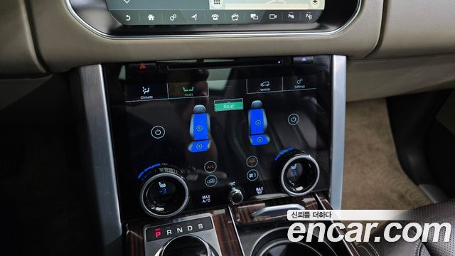 Land Rover Range Rover 2017 — photo 32