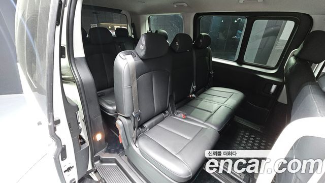 Hyundai Staria 2023 — photo 17