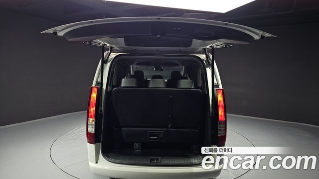 Hyundai Staria 2023 — photo 26