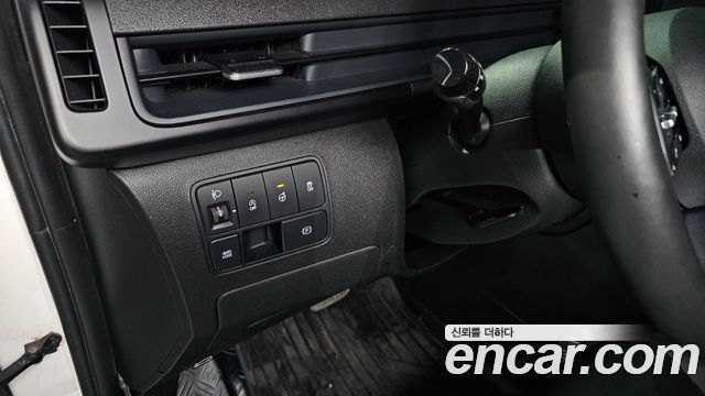 Hyundai Staria 2023 — photo 28