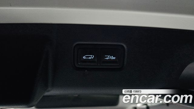 Hyundai Staria 2023 — photo 34