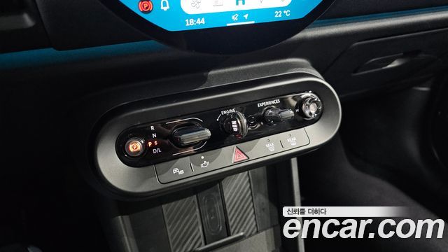 Mini Cooper 2025 — photo 12