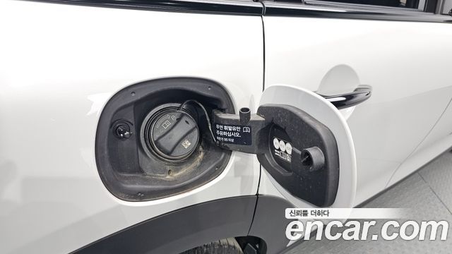 Mini Cooper 2025 — photo 33
