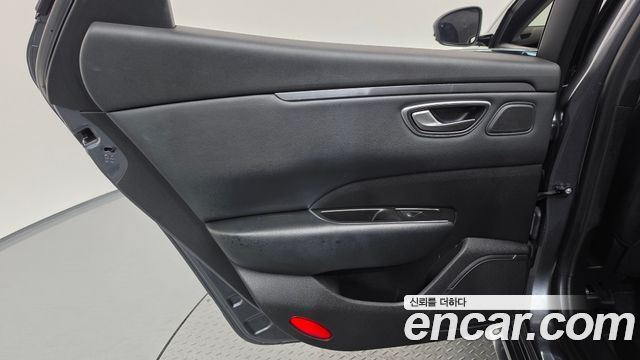 Renault Korea SM6 2023 — photo 15