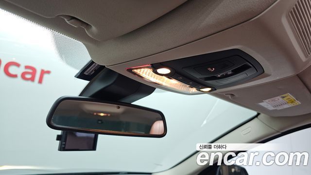 BMW 5-Series 2015 — photo 16
