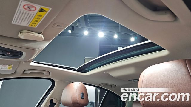 BMW 5-Series 2015 — photo 19