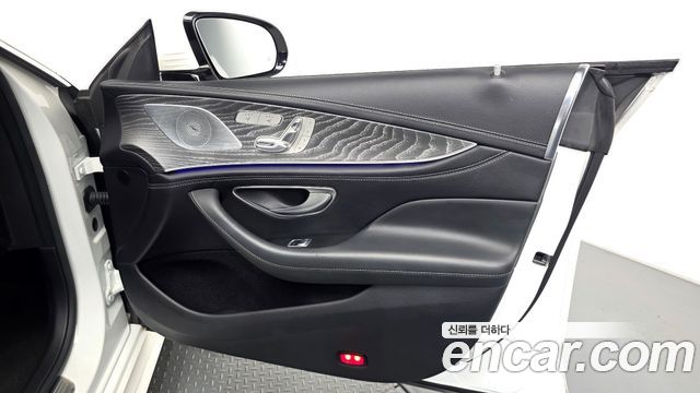 Mercedes-Benz AMG GT 2023 — photo 14