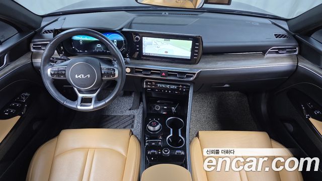 Kia K5 2022 — photo 10