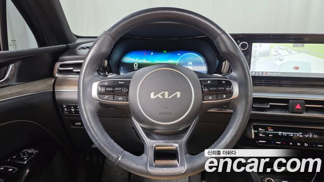 Kia K5 2022 — photo 19