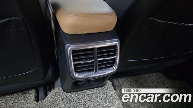 Kia K5 2022 — photo 29