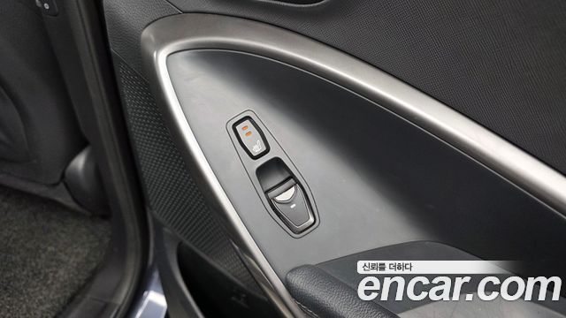 Hyundai Santafe 2016 — photo 19