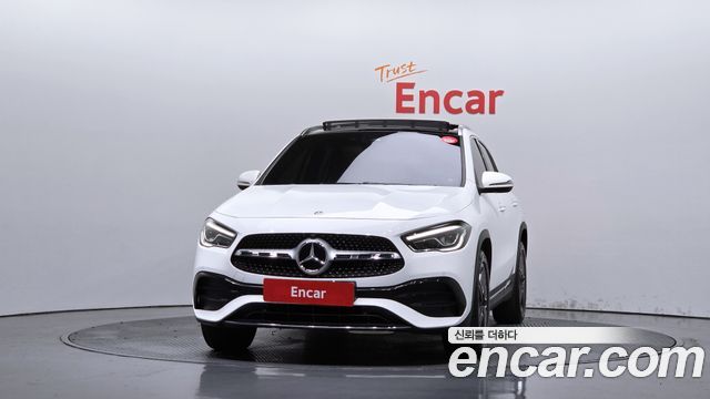 Mercedes-Benz GLA-Class 2020 — photo 3