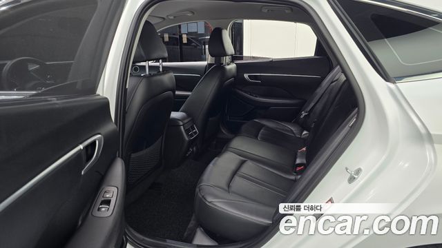Hyundai Sonata 2020 — photo 18