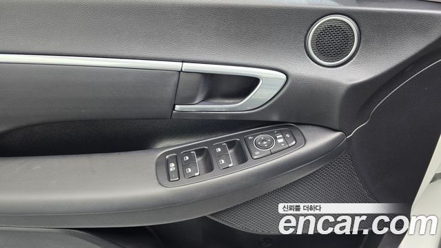 Hyundai Sonata 2020 — photo 26