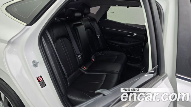 Hyundai Sonata 2020 — photo 16