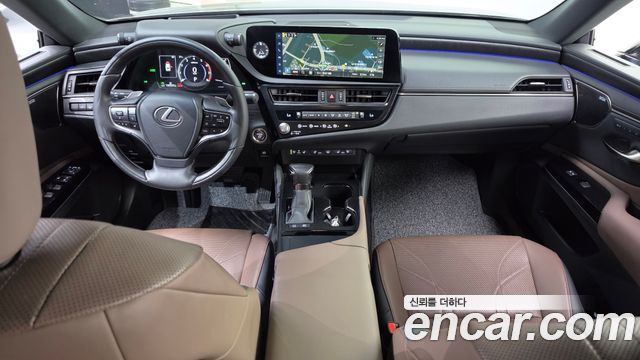 Lexus ES 2023 — photo 10