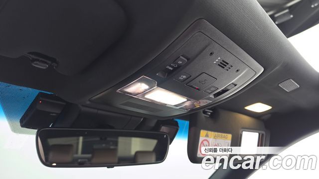 Lexus ES 2023 — photo 27