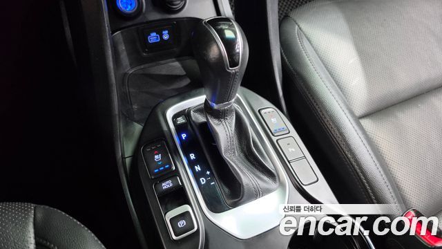 Hyundai Santafe 2018 — photo 12
