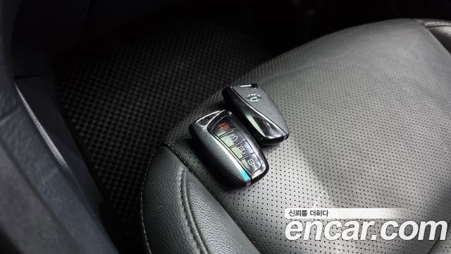 Hyundai Santafe 2018 — photo 21