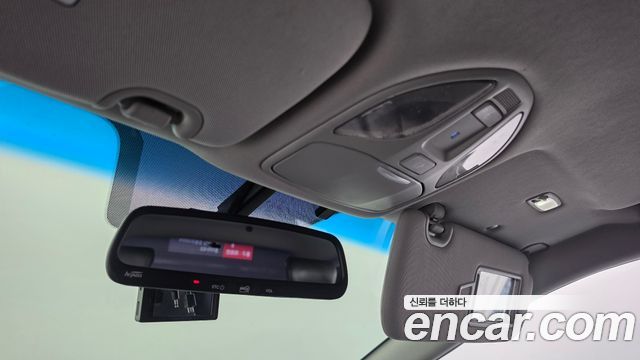 Hyundai Santafe 2018 — photo 26
