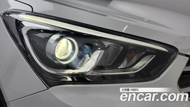 Hyundai Santafe 2018 — photo 8