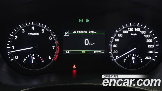 Genesis G80 2017 — photo 8