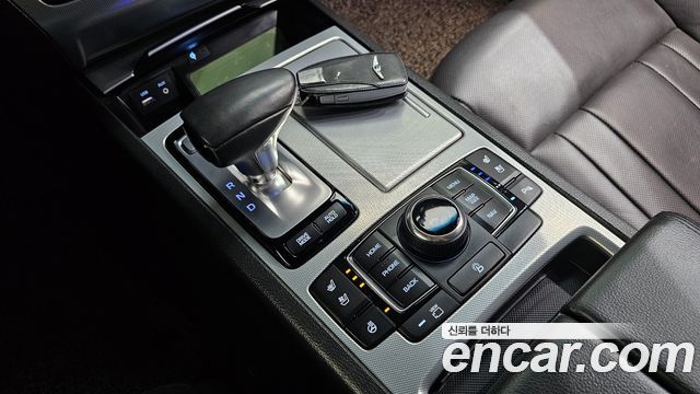 Genesis G80 2017 — photo 9