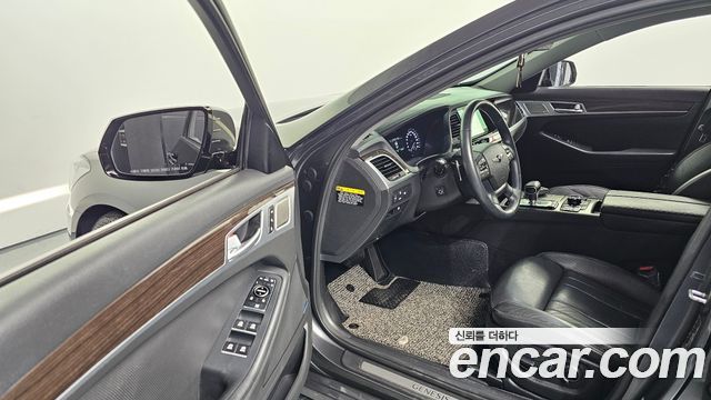 Genesis G80 2017 — photo 10