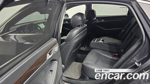 Genesis G80 2017 — photo 11